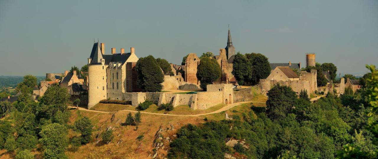 Logis De La Helberdiere Cosse-en-Champagne Экстерьер фото