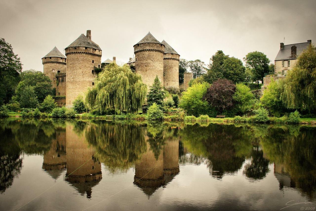 Logis De La Helberdiere Cosse-en-Champagne Экстерьер фото